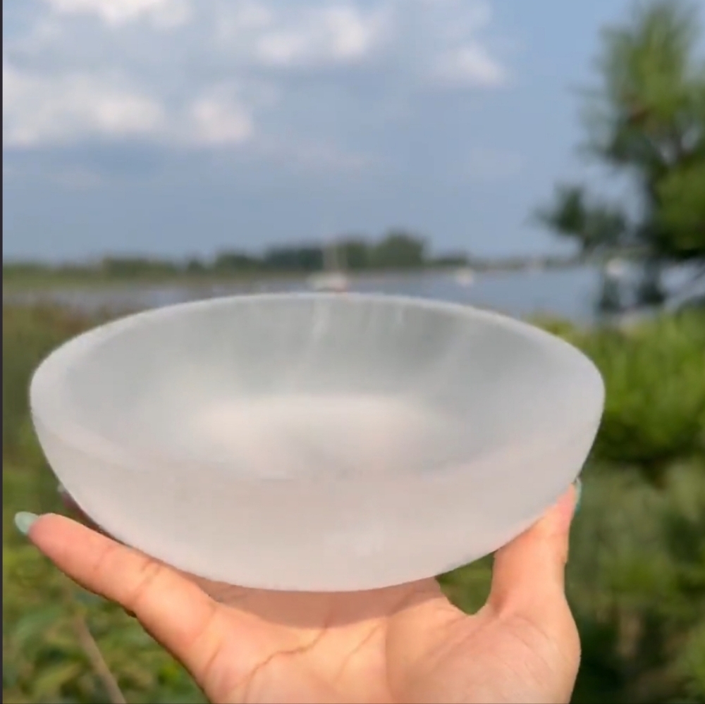 Large Selenite Satin Spar Bowl